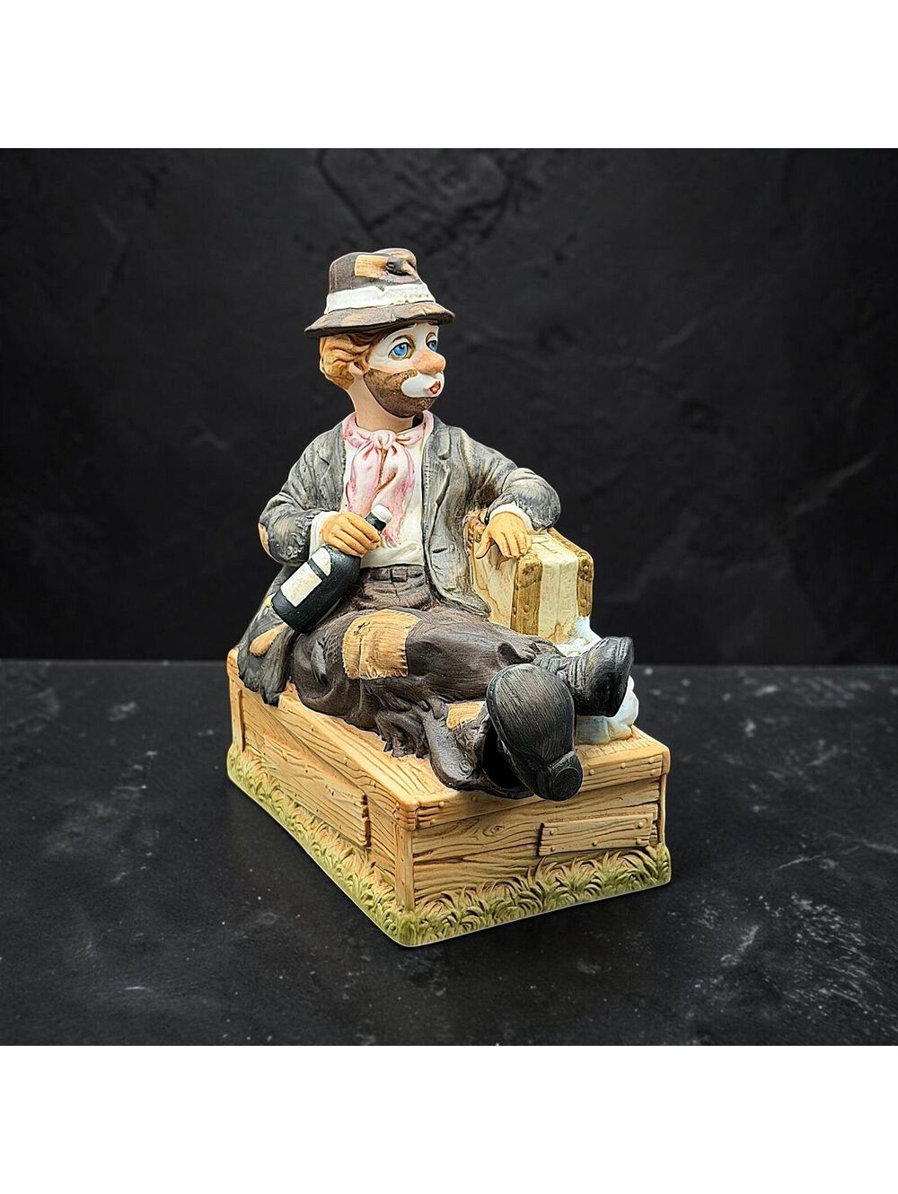 Rare Vintage Melody in Motion Willie the Hobo Musical Porcelain Figurine w/ Box